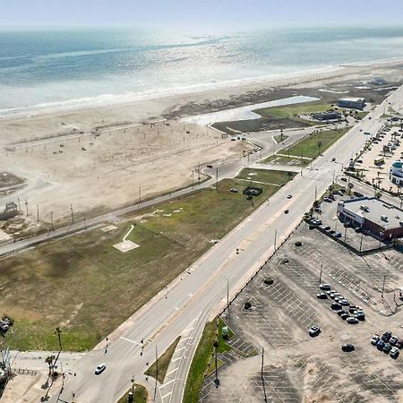 Tropical Springs Studio Apartment Two Queen Beds Galveston Exteriér fotografie
