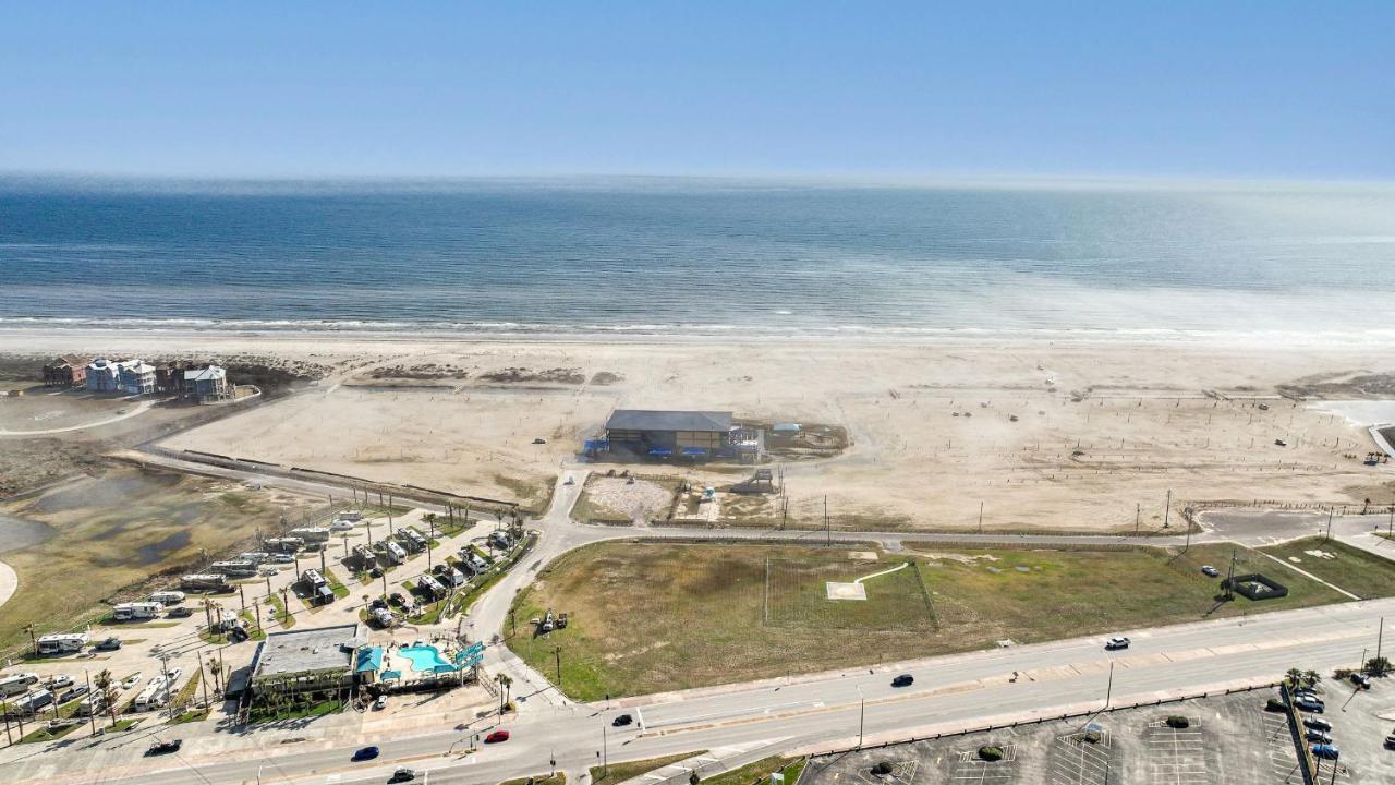 Tropical Springs Studio Apartment Two Queen Beds Galveston Exteriér fotografie